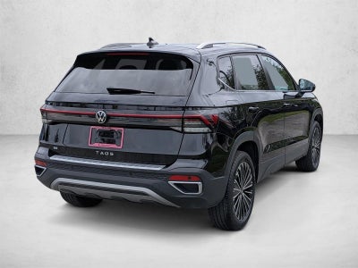 2025 Volkswagen Taos SE FWD