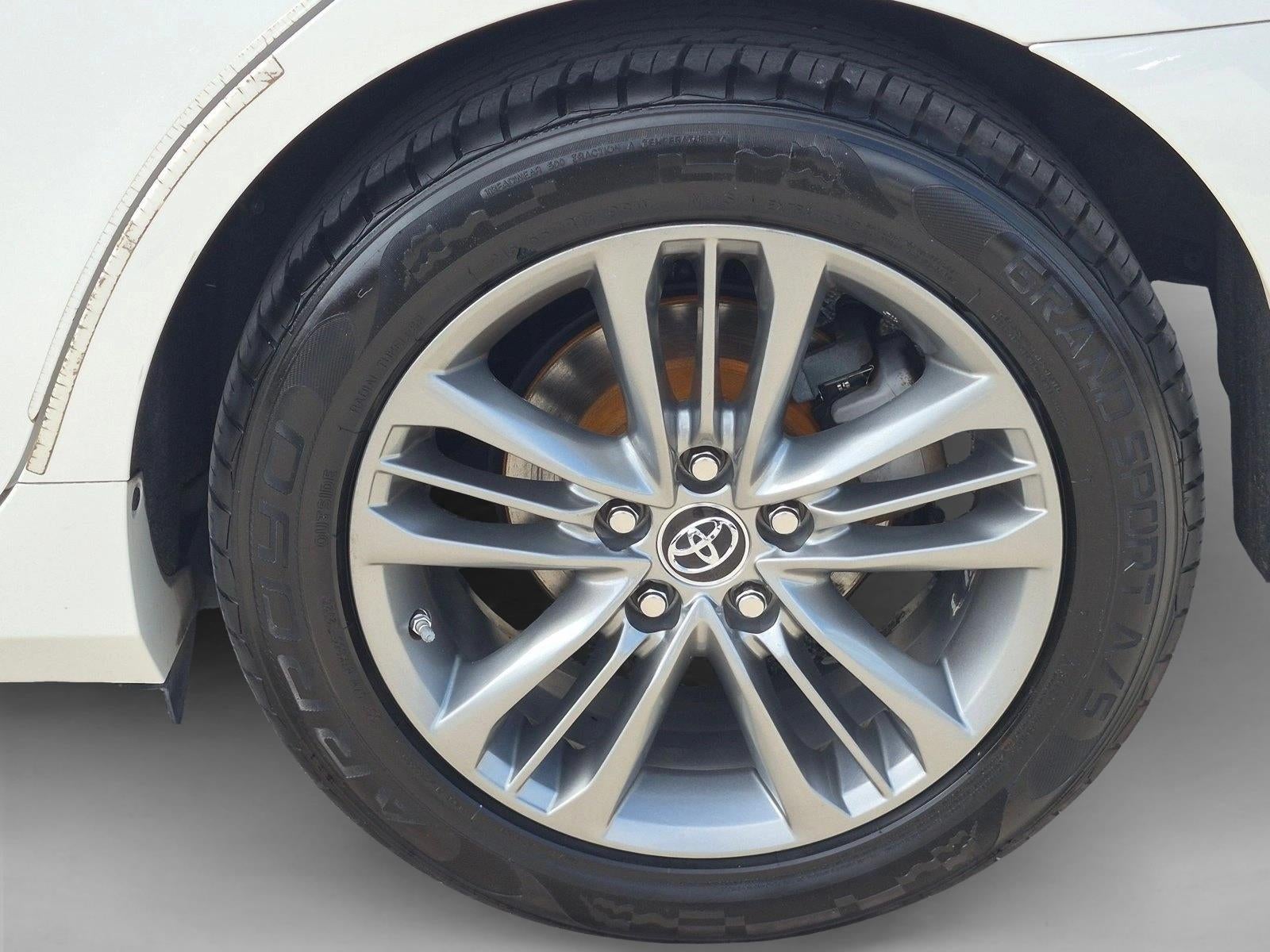2015 Toyota Camry 4dr Sdn I4 Auto SE (SE)