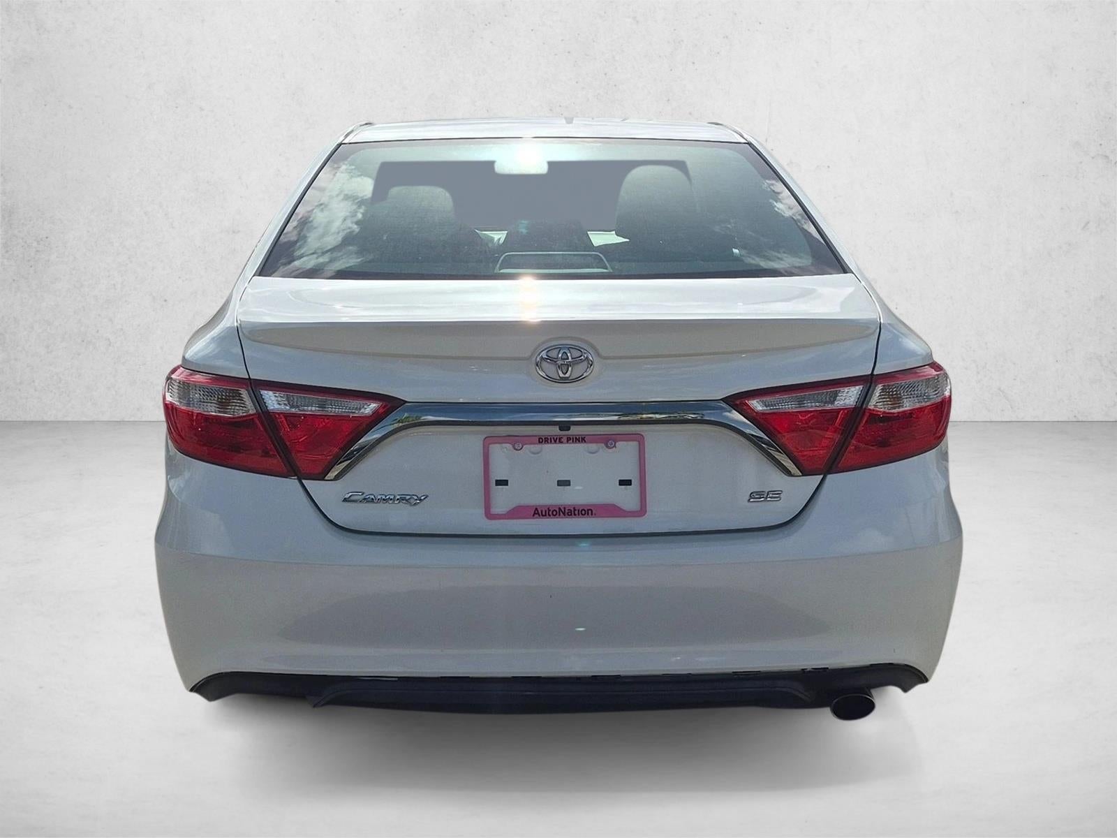 2015 Toyota Camry 4dr Sdn I4 Auto SE (SE)