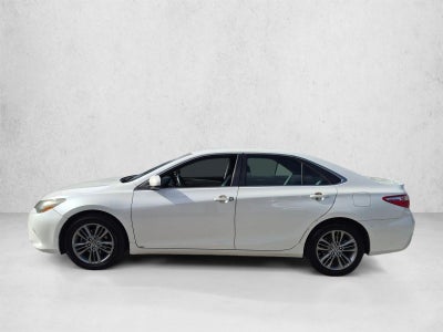 2015 Toyota Camry 4dr Sdn I4 Auto SE (SE)