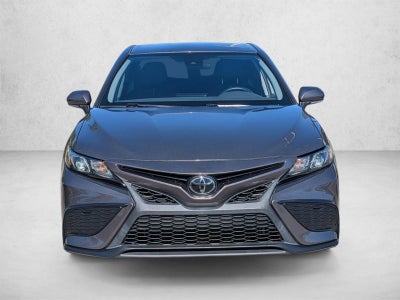 2022 Toyota Camry SE Auto (SE)