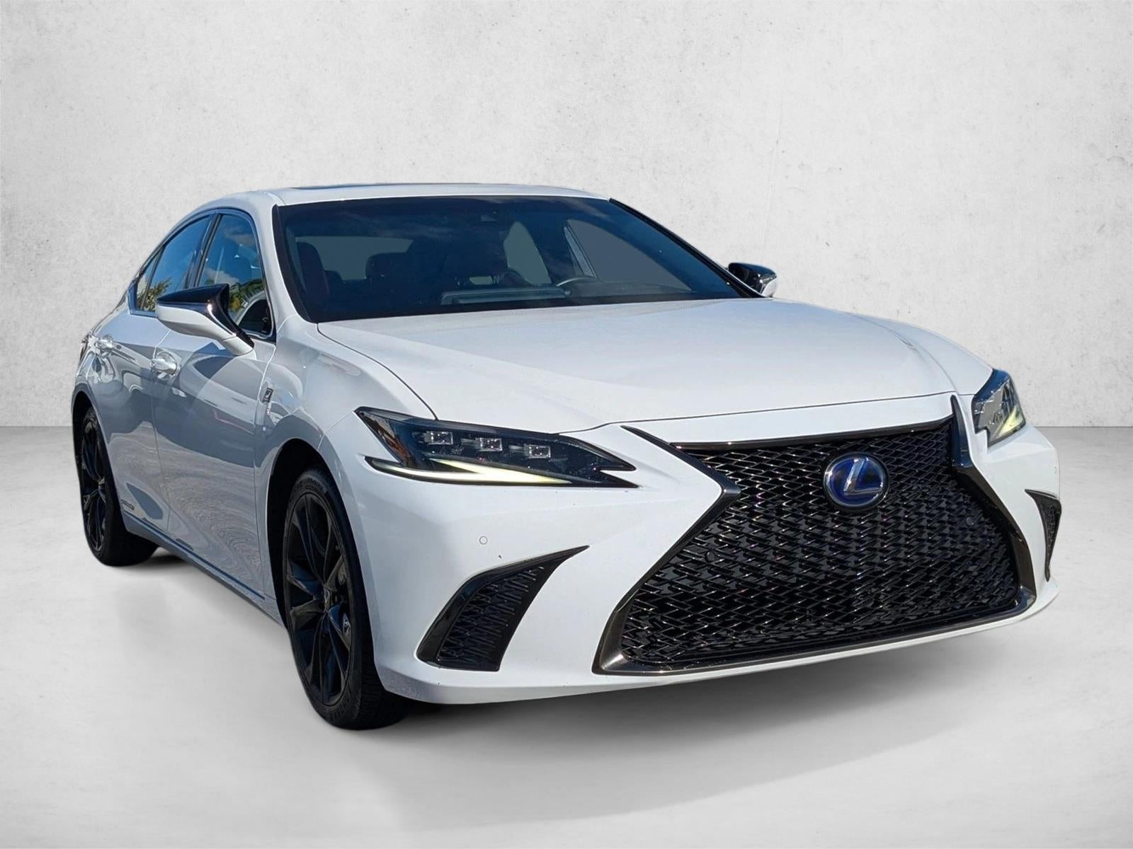 2022 Lexus ES 300h F SPORT FWD