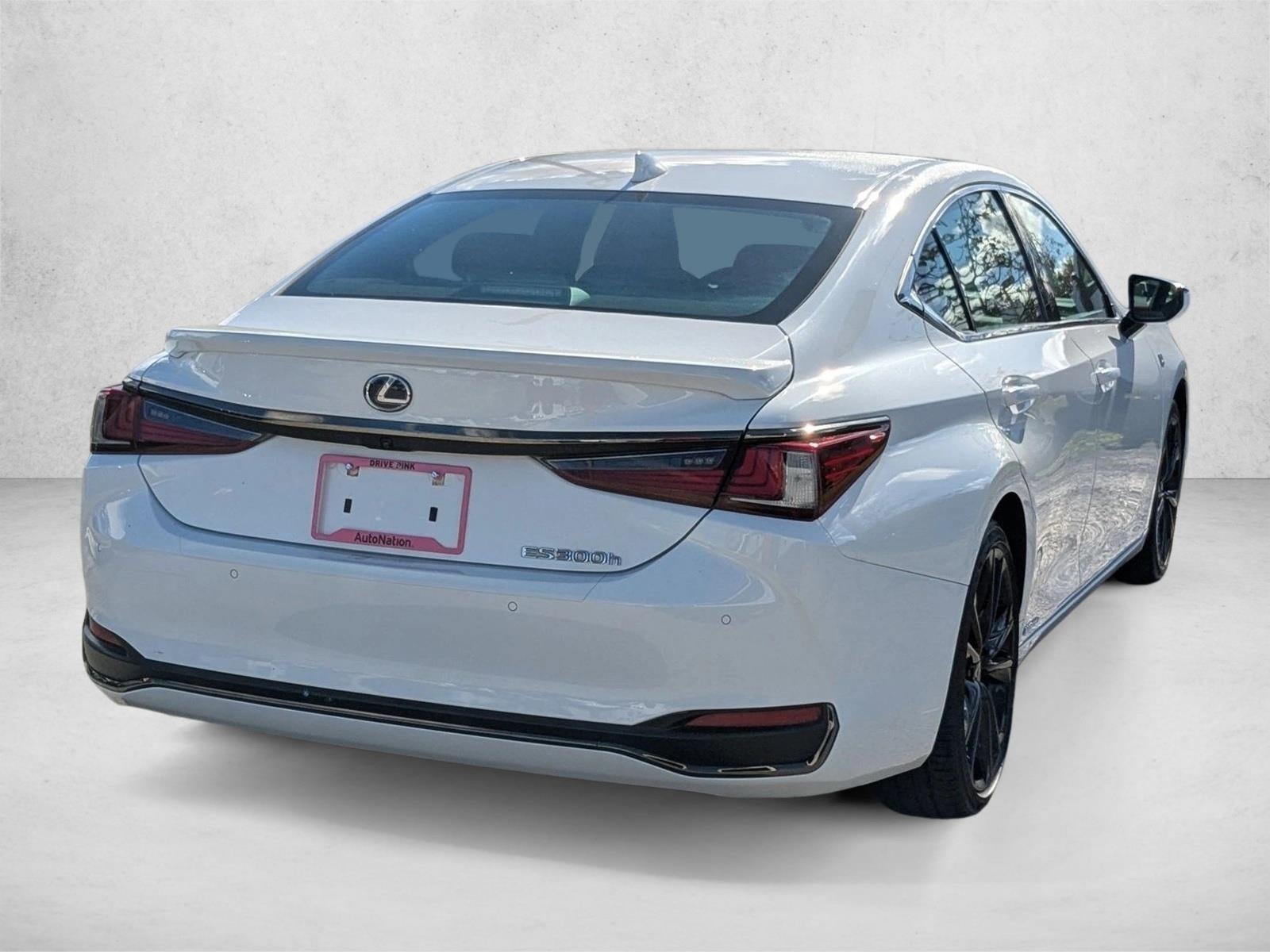 2022 Lexus ES 300h F SPORT FWD