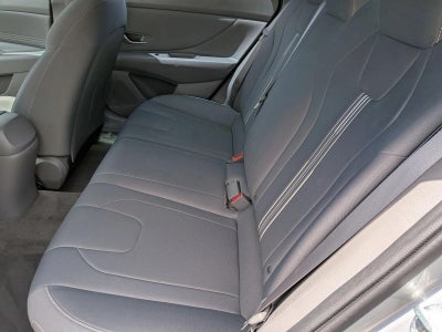 2022 Hyundai ELANTRA SEL IVT