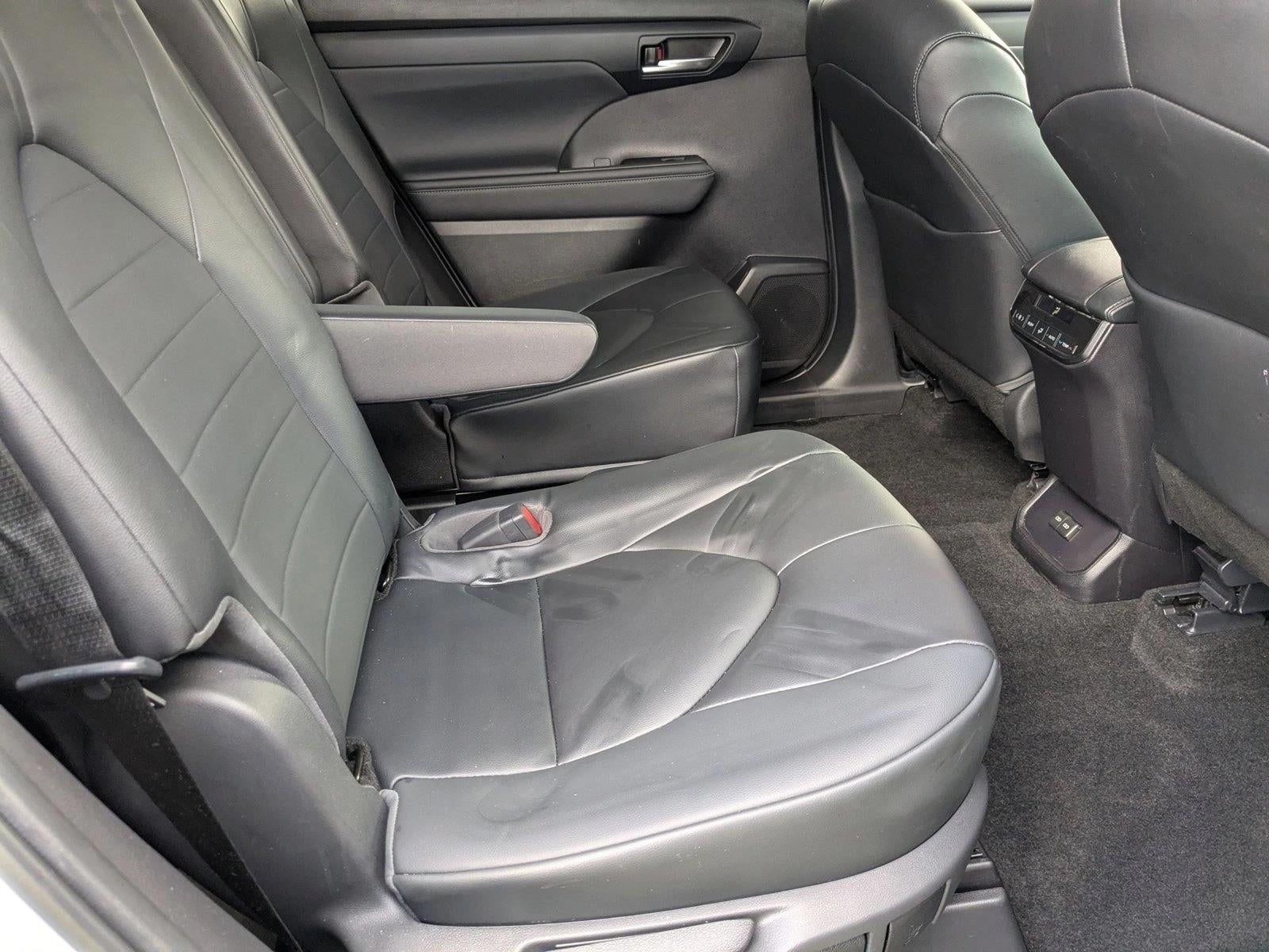 2023 Toyota Highlander XLE FWD (Natl)