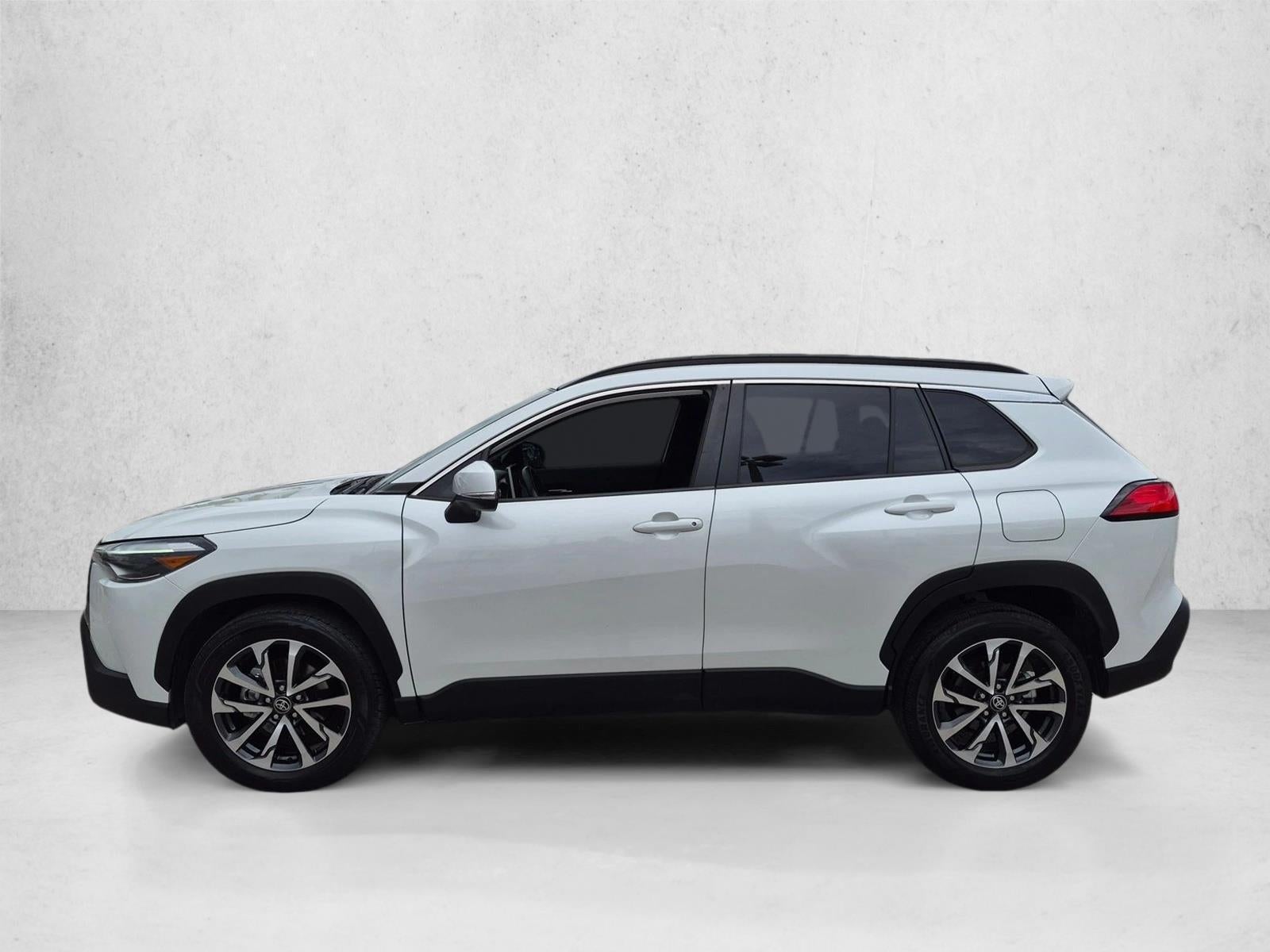 2023 Toyota Corolla Cross XLE 4WD (Natl)