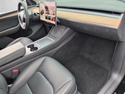 2024 Tesla Model Y Long Range AWD