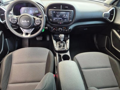 2023 Kia Soul LX IVT