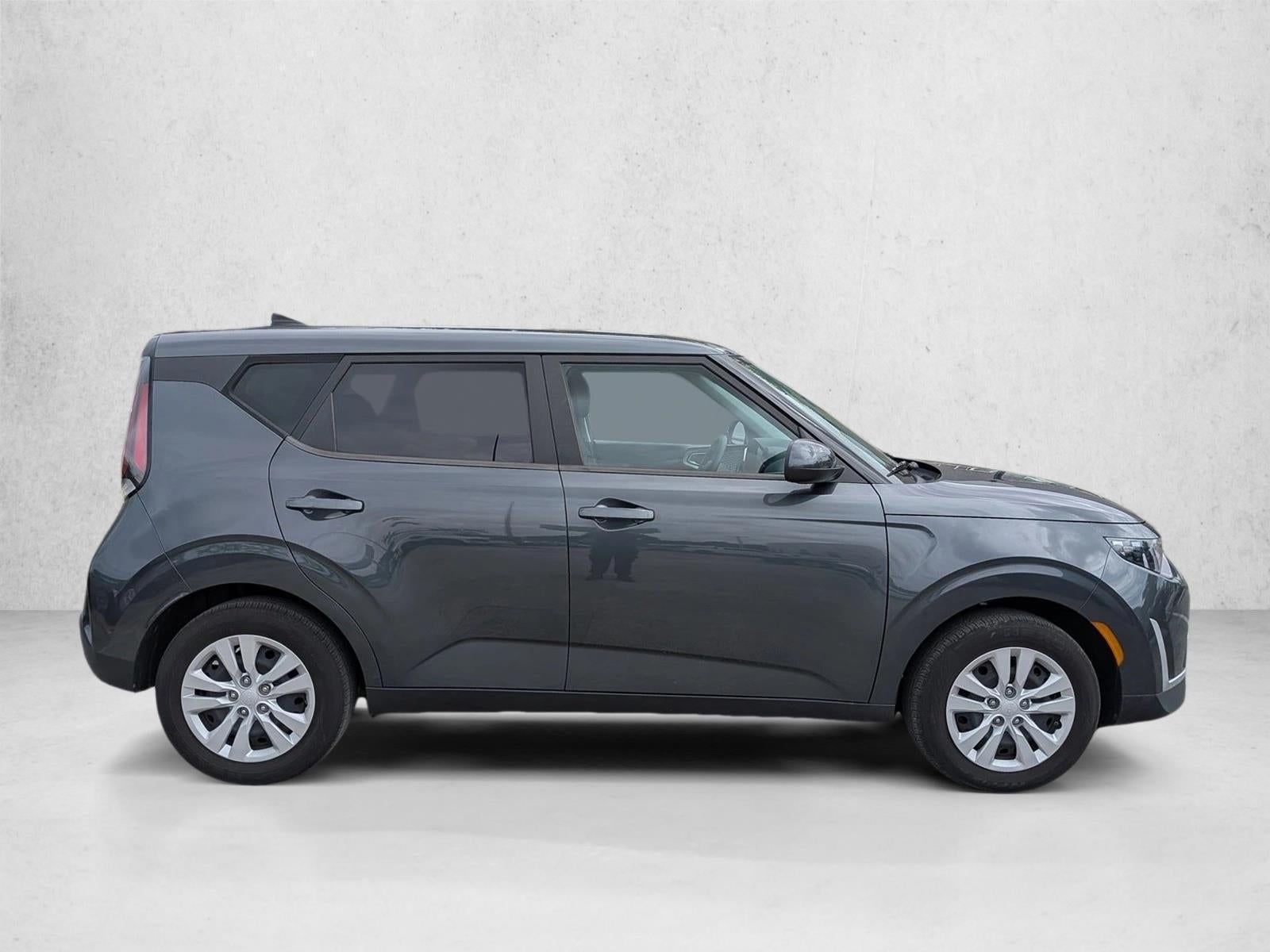2024 Kia Soul LX IVT