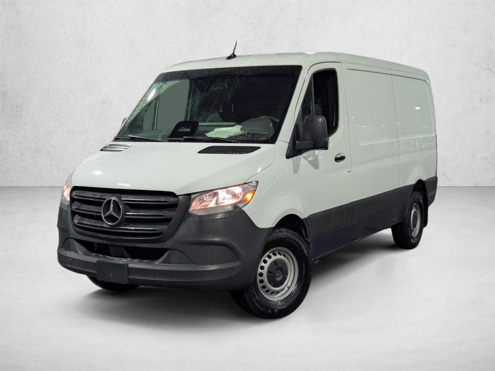 2025 Mercedes-Benz Sprinter Cargo Van 2500 Standard Roof I4 Diesel 144" RWD