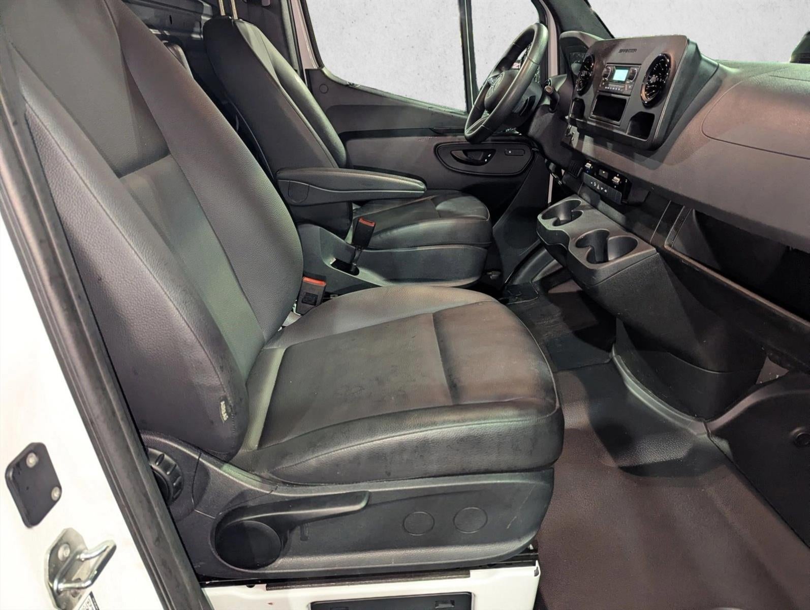 2025 Mercedes-Benz Sprinter Cargo Van 2500 Standard Roof I4 Diesel 144" RWD