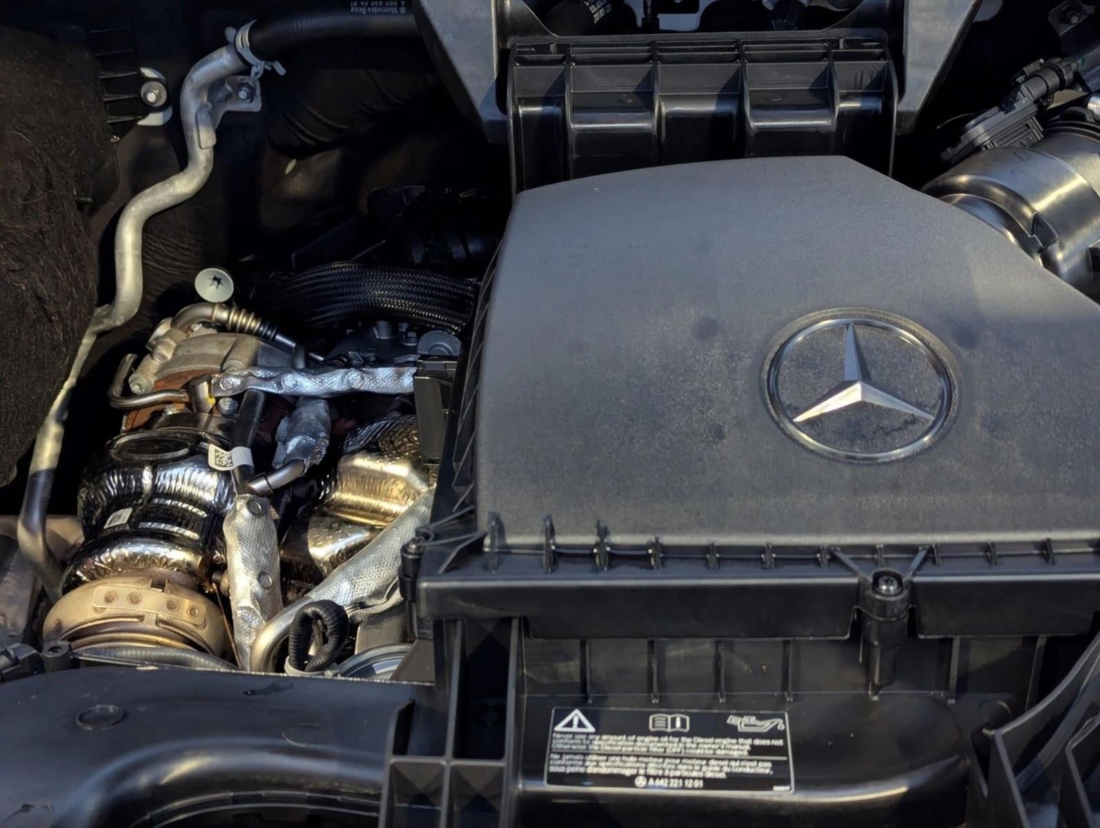 2025 Mercedes-Benz Sprinter Cargo Van 2500 Standard Roof I4 Diesel 144" RWD