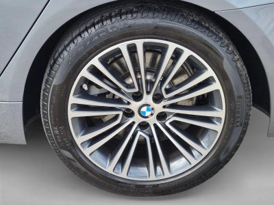2019 BMW 530e iPerformance Plug-In Hybrid