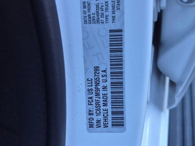 2023 RAM 1500 Laramie 4x4 Crew Cab 5'7" Box