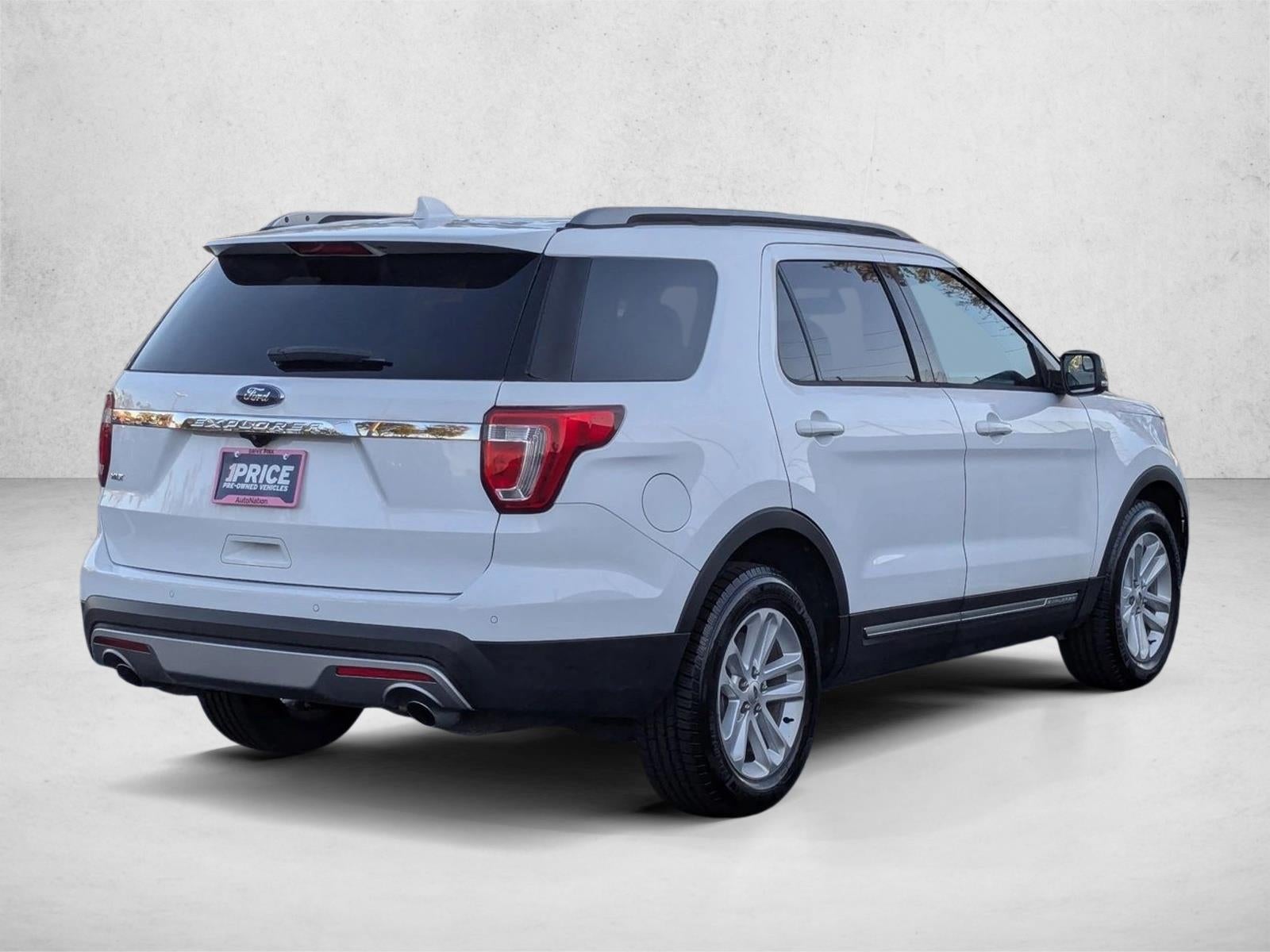 2017 Ford Explorer XLT FWD