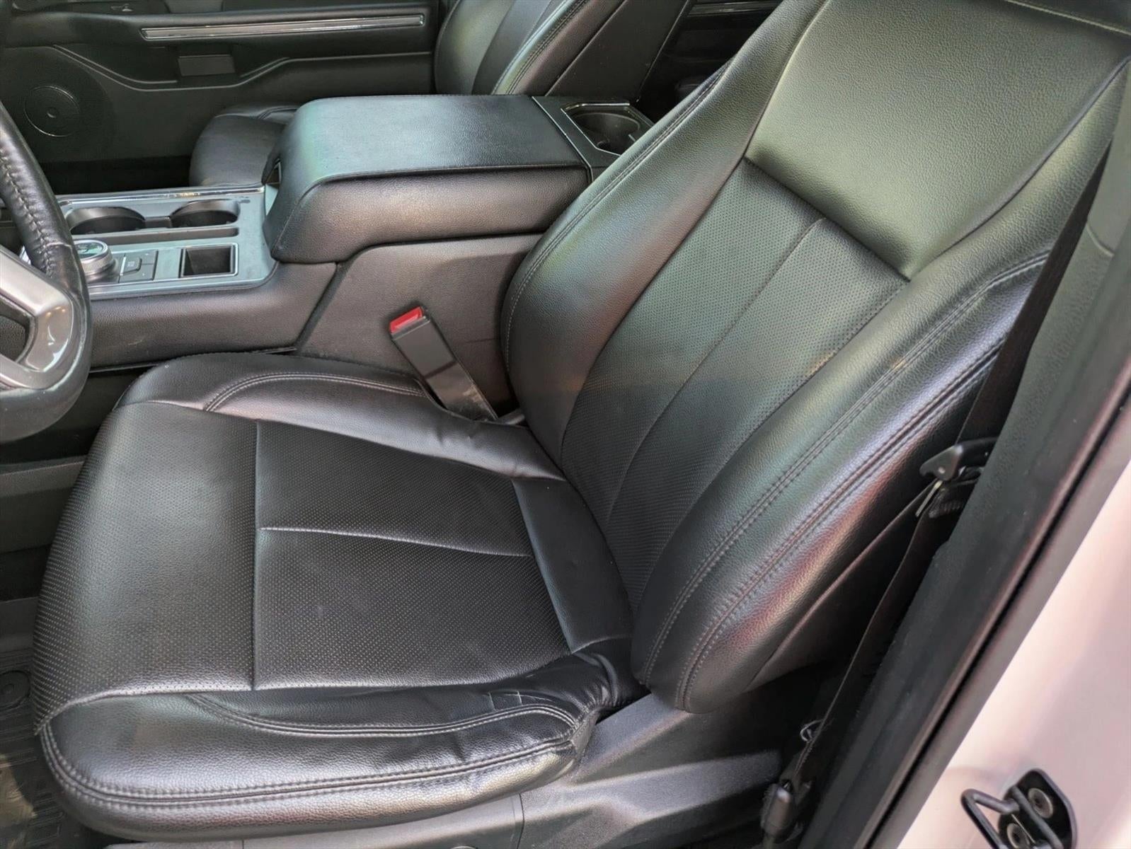 2021 Ford Expedition Max XLT 4x2