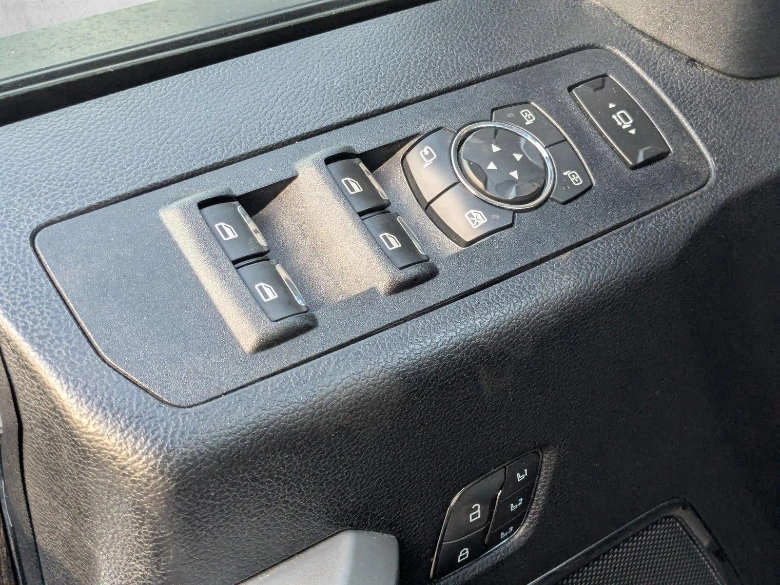 2020 Ford Super Duty F-250 SRW LARIAT 4WD Crew Cab 6.75' Box
