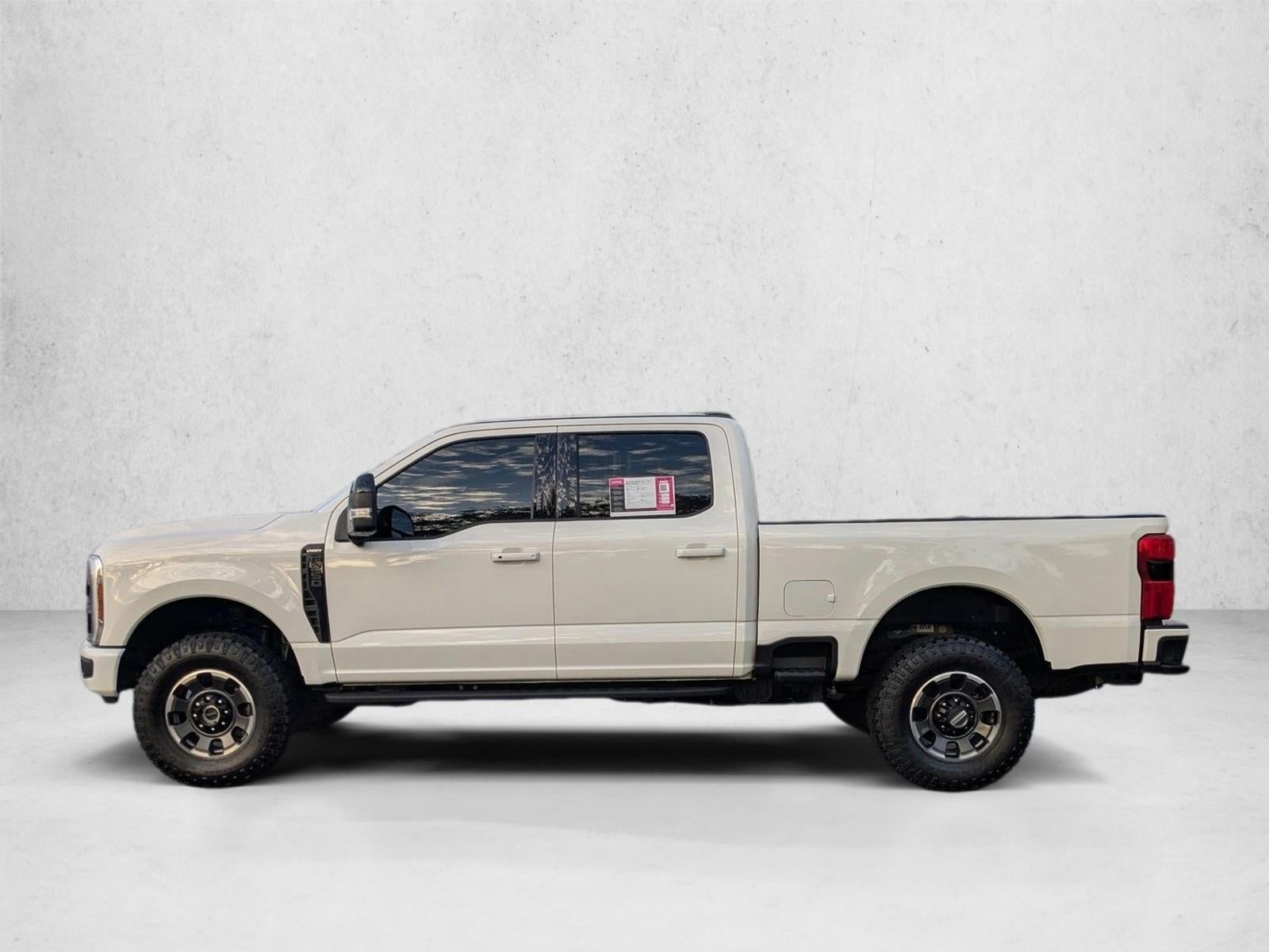 2024 Ford Super Duty F-250 SRW LARIAT 4WD Crew Cab 6.75' Box