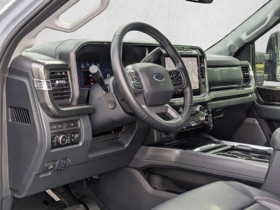 2024 Ford Super Duty F-250 SRW LARIAT 4WD Crew Cab 6.75' Box