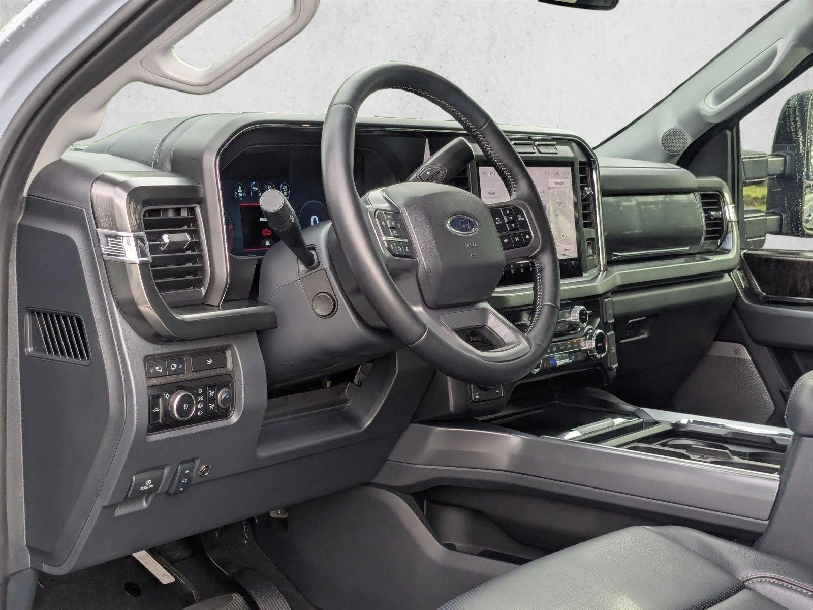 2024 Ford Super Duty F-250 SRW LARIAT 4WD Crew Cab 6.75' Box