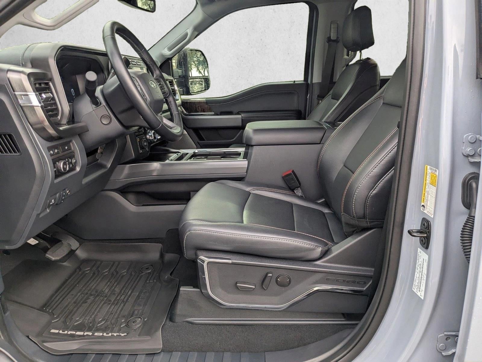 2024 Ford Super Duty F-250 SRW LARIAT 4WD Crew Cab 6.75' Box
