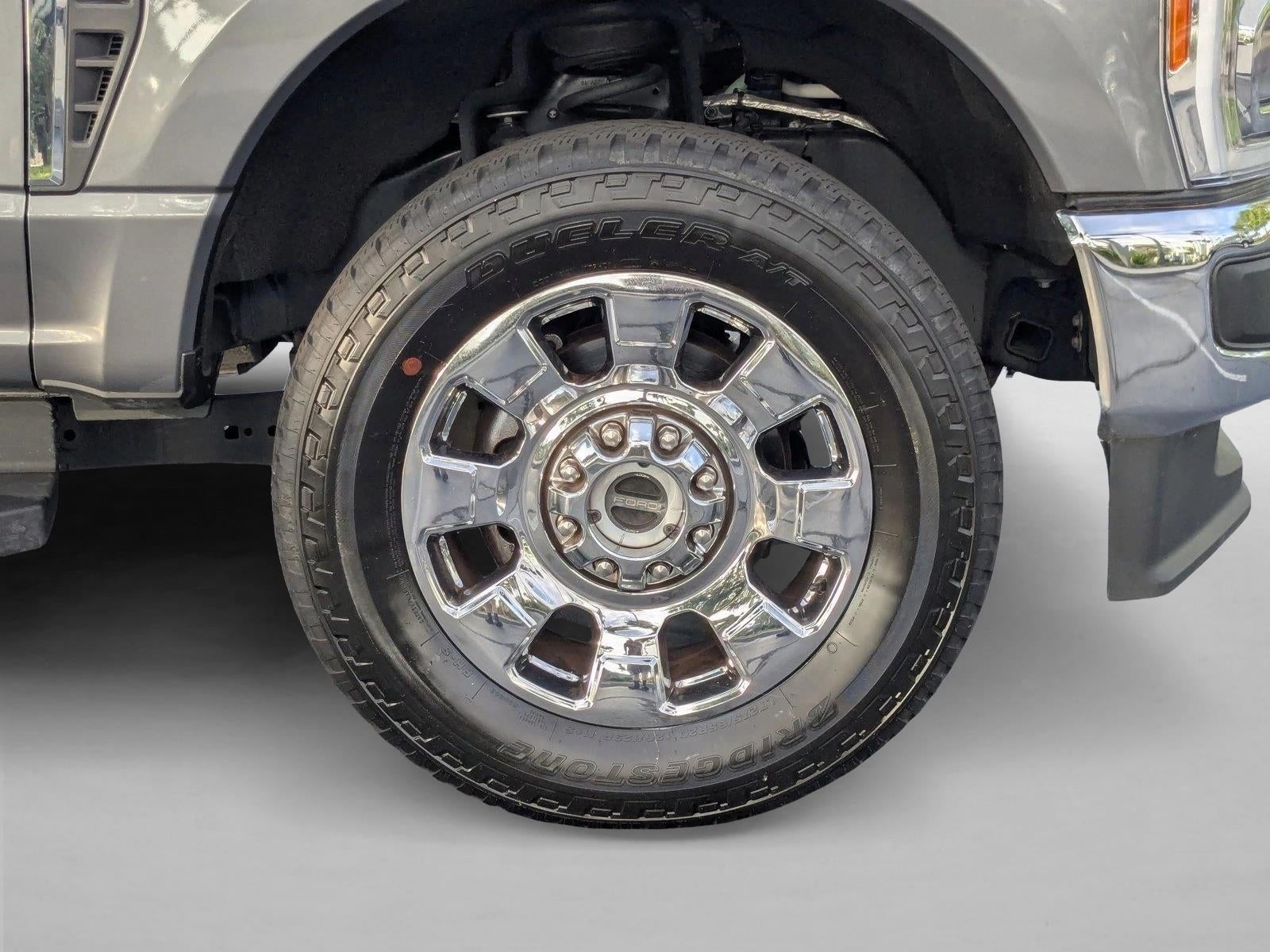 2023 Ford Super Duty F-250 SRW LARIAT 4WD Crew Cab 6.75' Box