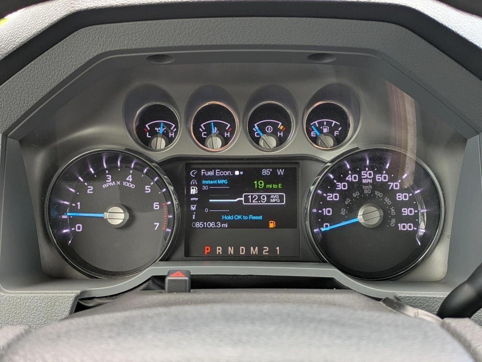 2016 Ford Super Duty F-350 SRW 4WD Crew Cab 6-3/4 Ft Box XLT