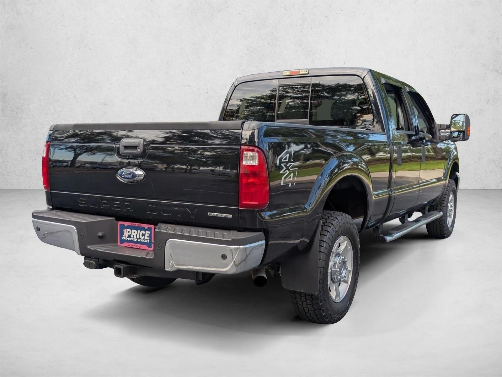 2016 Ford Super Duty F-350 SRW 4WD Crew Cab 6-3/4 Ft Box XLT