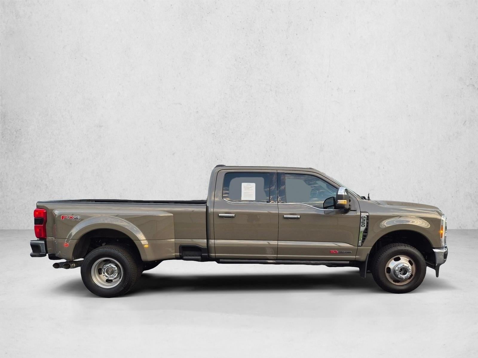 2026 Ford Super Duty F-350 DRW King Ranch 4WD Crew Cab 8' Box
