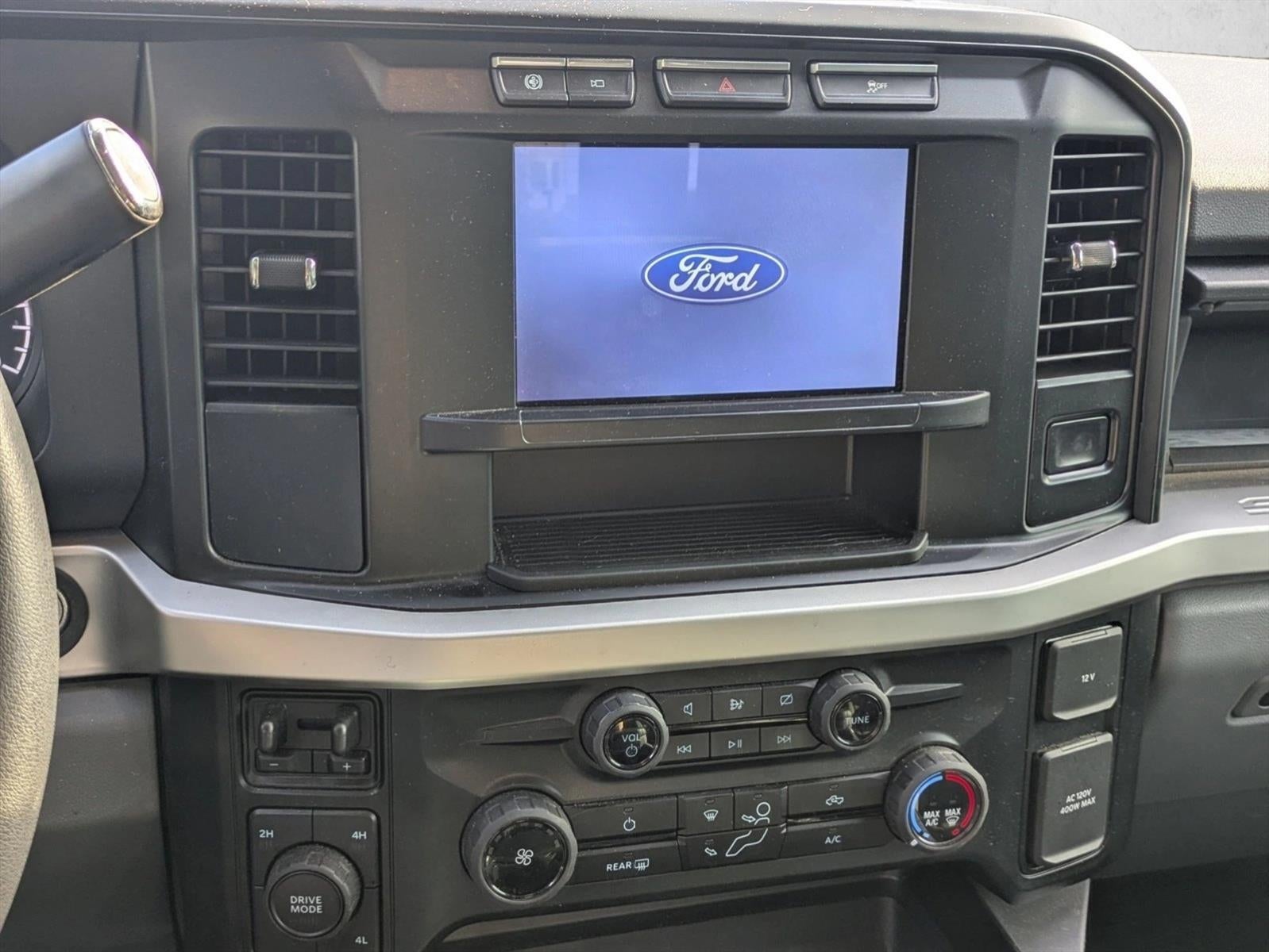 2024 Ford Super Duty F-350 DRW XLT 4WD Crew Cab 8' Box
