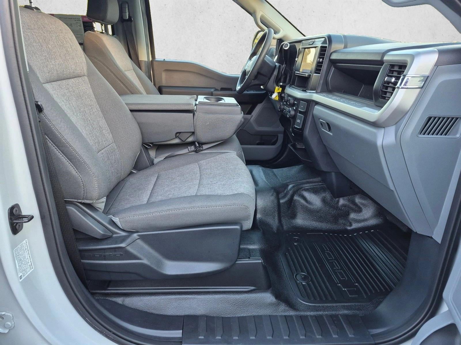 2025 Ford Super Duty F-350 DRW XL 4WD Crew Cab 8' Box
