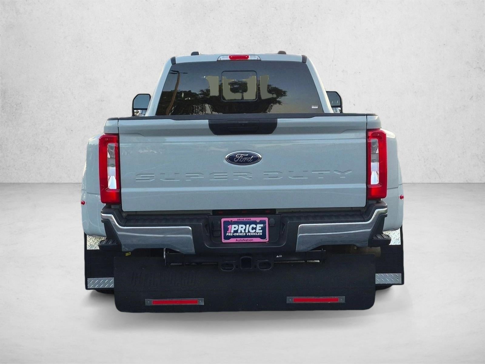 2025 Ford Super Duty F-350 DRW XL 4WD Crew Cab 8' Box