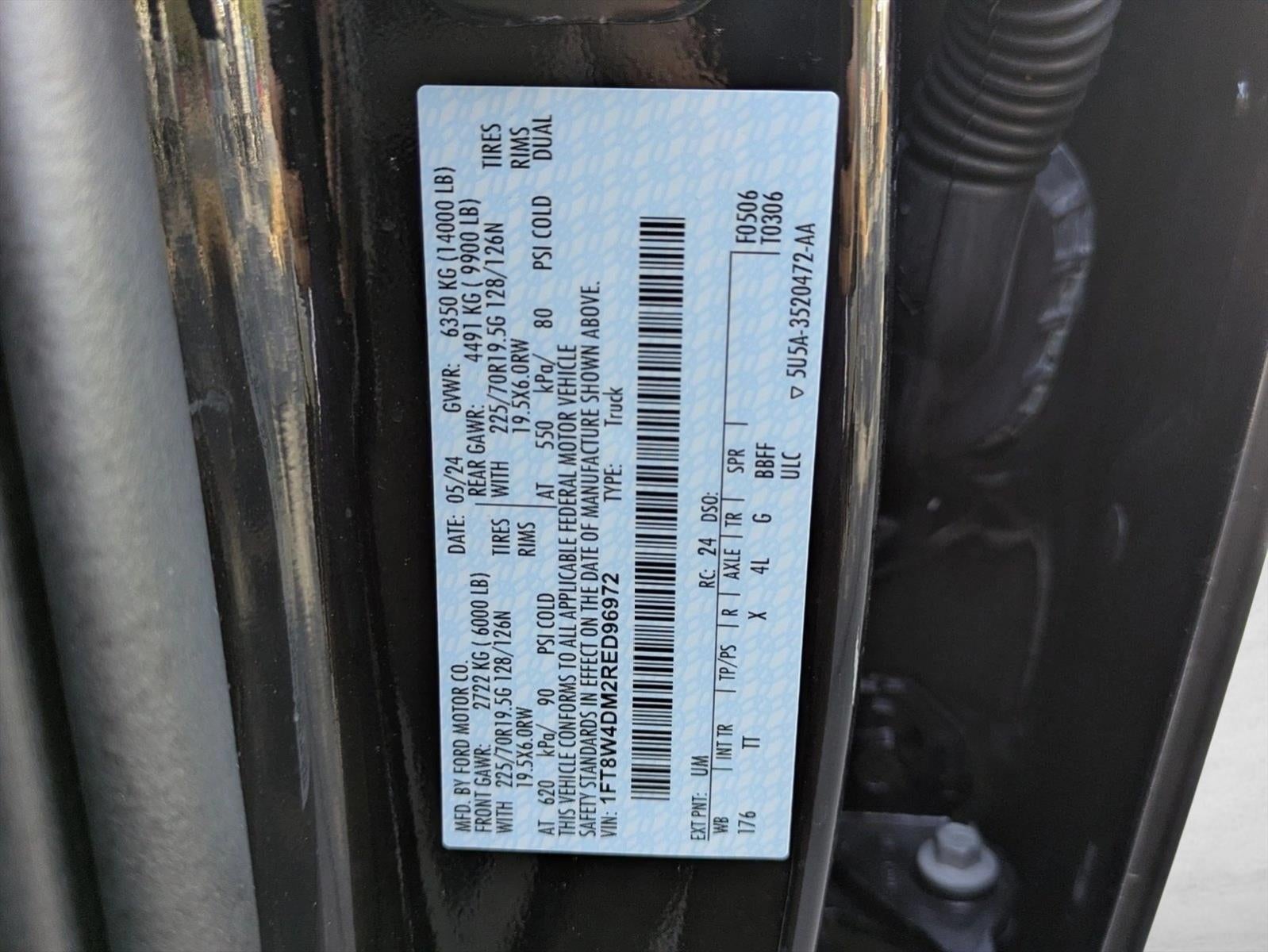2024 Ford Super Duty F-450 DRW Limited 4WD Crew Cab 8' Box