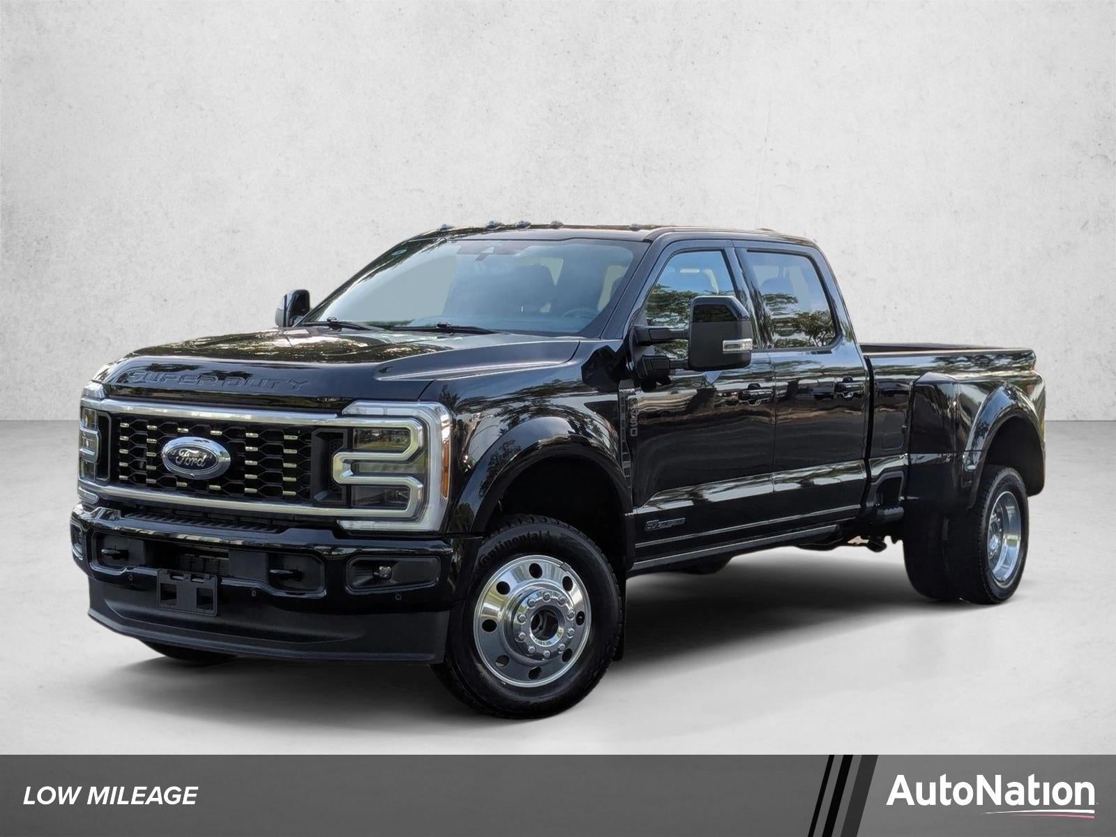 2026 Ford Super Duty F-450 DRW Platinum 4WD Crew Cab 8' Box