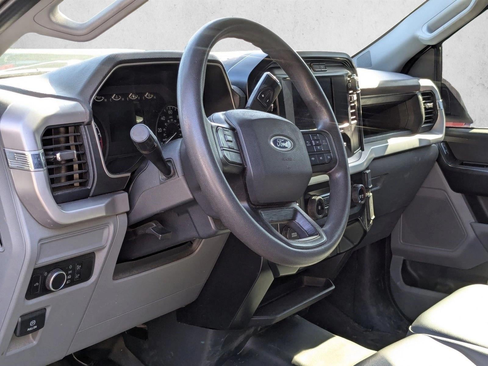 2023 Ford F-150 XL 2WD SuperCrew 5.5' Box