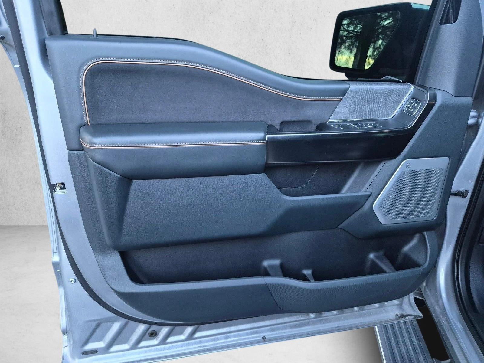 2021 Ford F-150 Platinum 4WD SuperCrew 5.5' Box