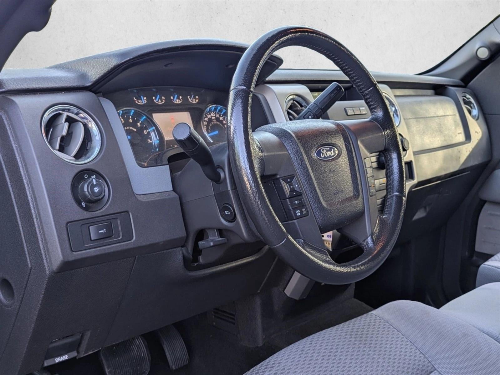 2012 Ford F-150 4WD SuperCrew 5-1/2 Ft Box XLT