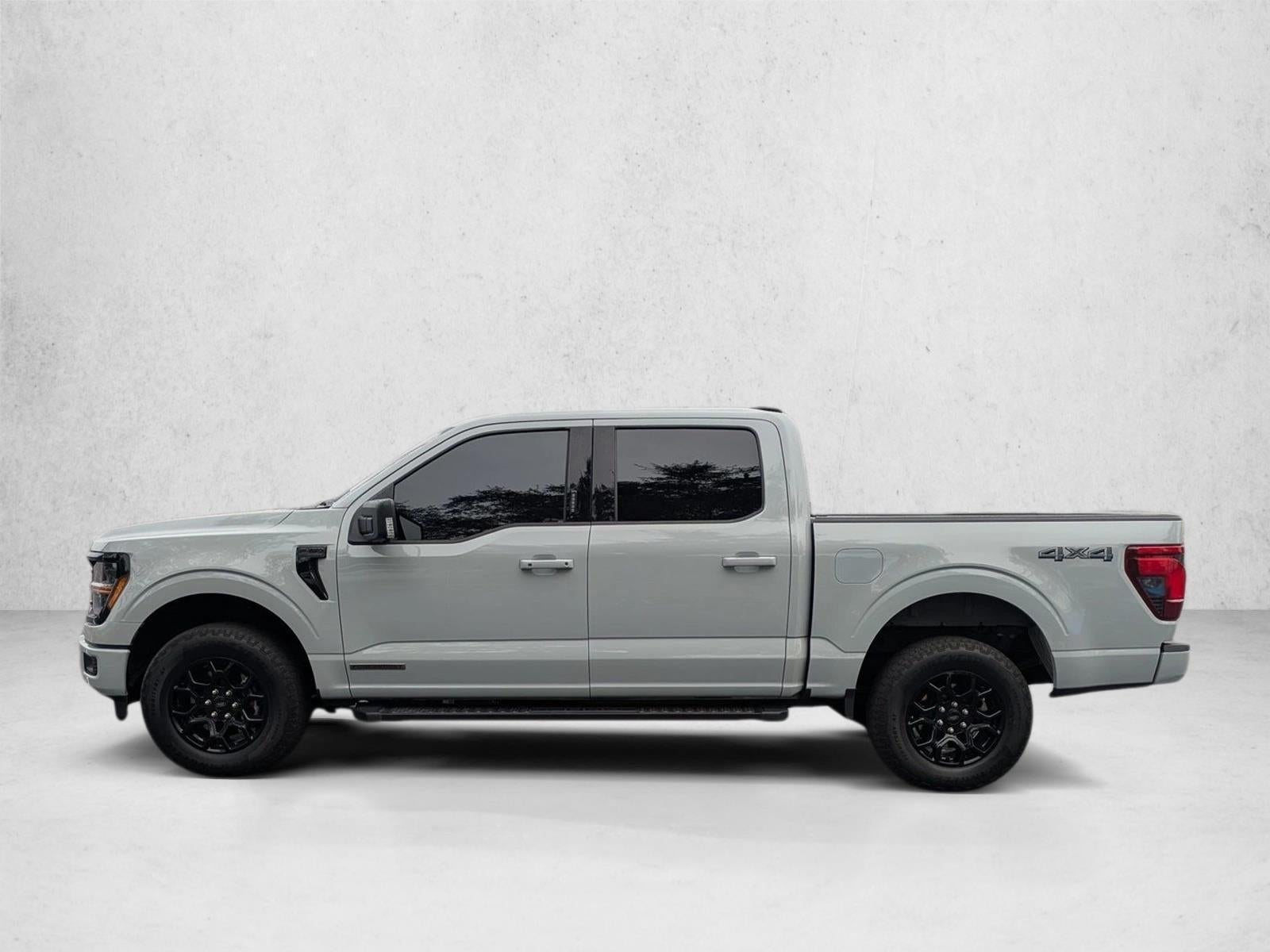 2024 Ford F-150 XLT 4WD SuperCrew 5.5' Box