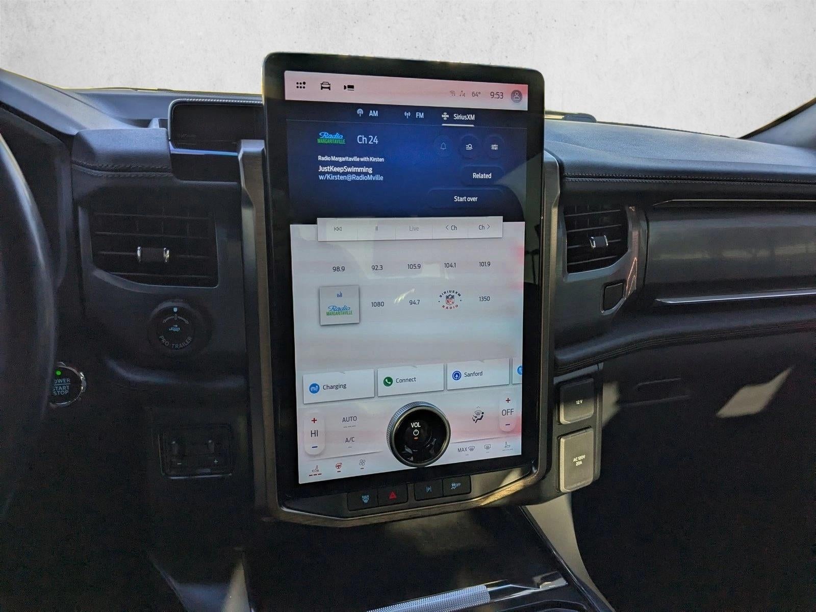 2023 Ford F-150 Lightning LARIAT 4WD SuperCrew 5.5' Box