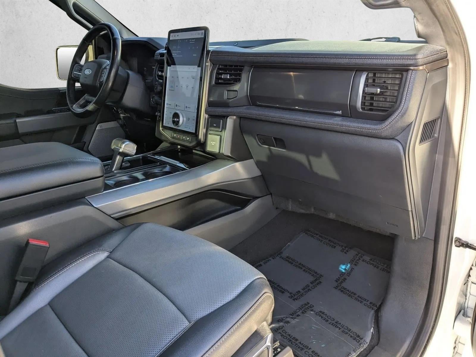 2023 Ford F-150 Lightning LARIAT 4WD SuperCrew 5.5' Box