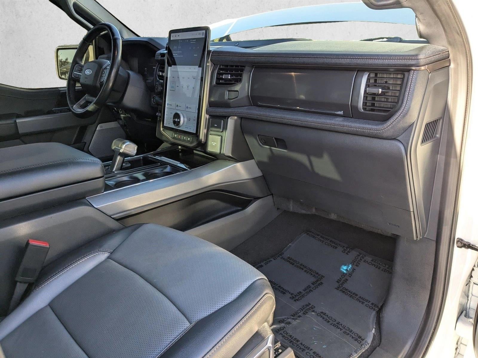 2023 Ford F-150 Lightning LARIAT 4WD SuperCrew 5.5' Box