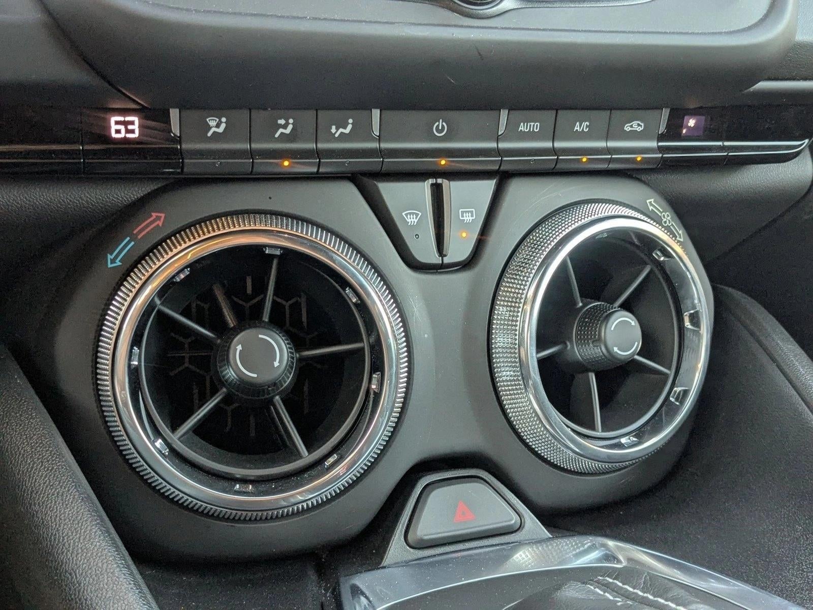 2020 Chevrolet Camaro 2dr Convertible 1LT