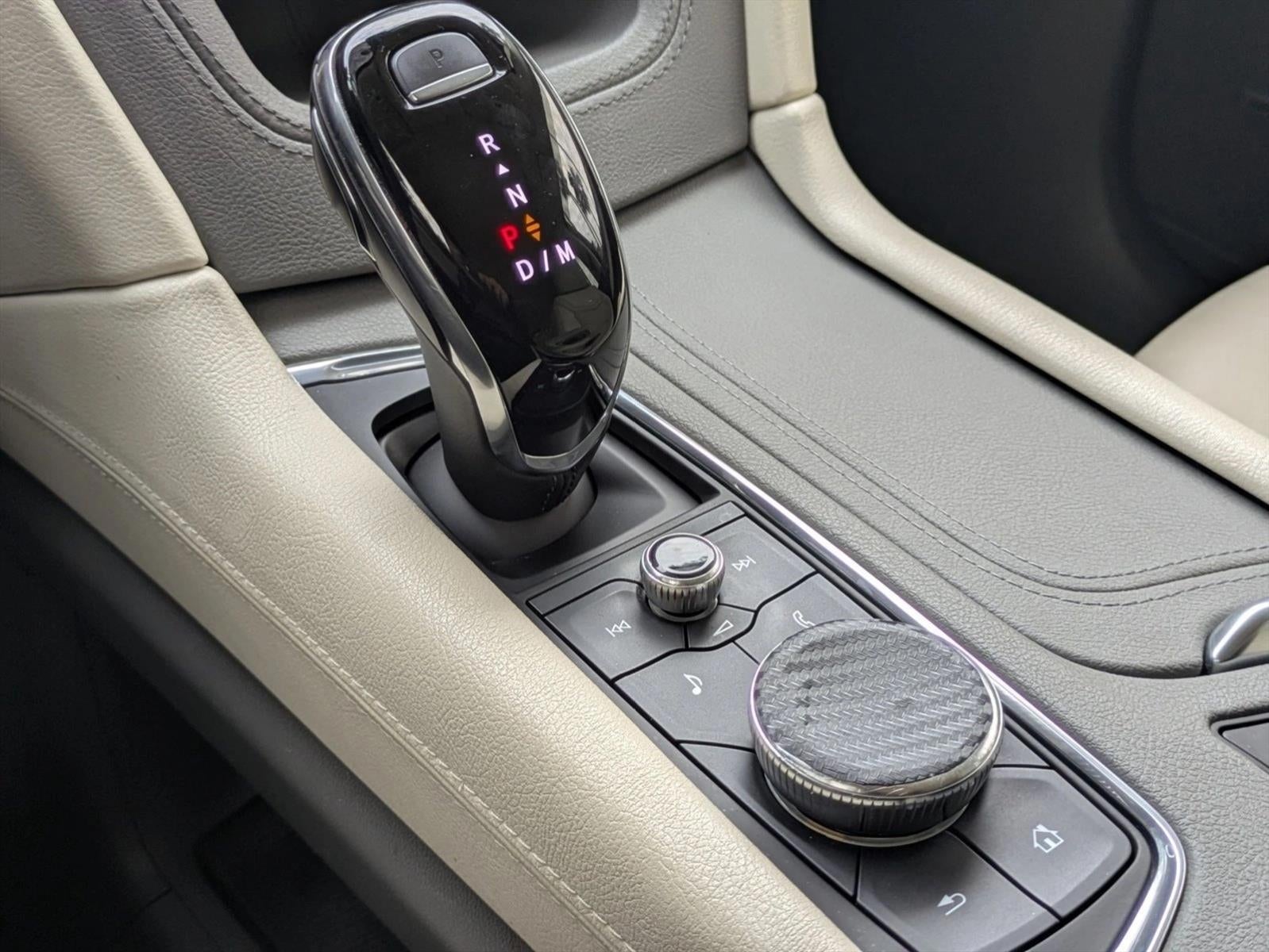 2020 Cadillac XT5 FWD 4dr Premium Luxury