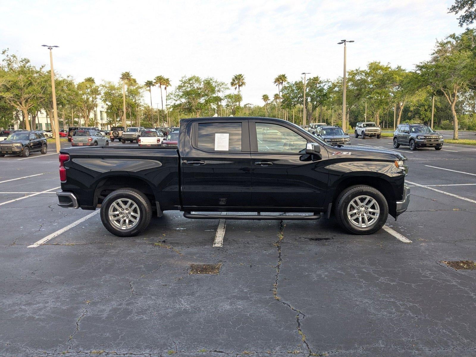 2021 Chevrolet Silverado 1500 Crew Cab Short Box 4-Wheel Drive LT