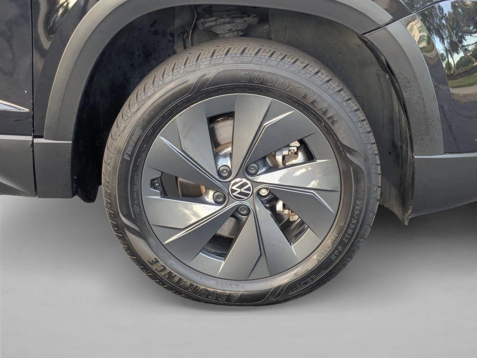 2025 Volkswagen Taos S FWD