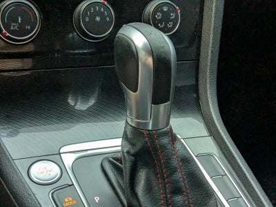 2017 Volkswagen Golf GTI 2.0T 4-Door Sport DSG