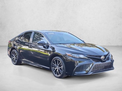 2024 Toyota Camry SE Auto (SE)
