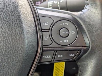 2024 Toyota Camry SE Auto (SE)