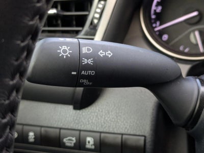 2024 Toyota Camry SE Auto (SE)
