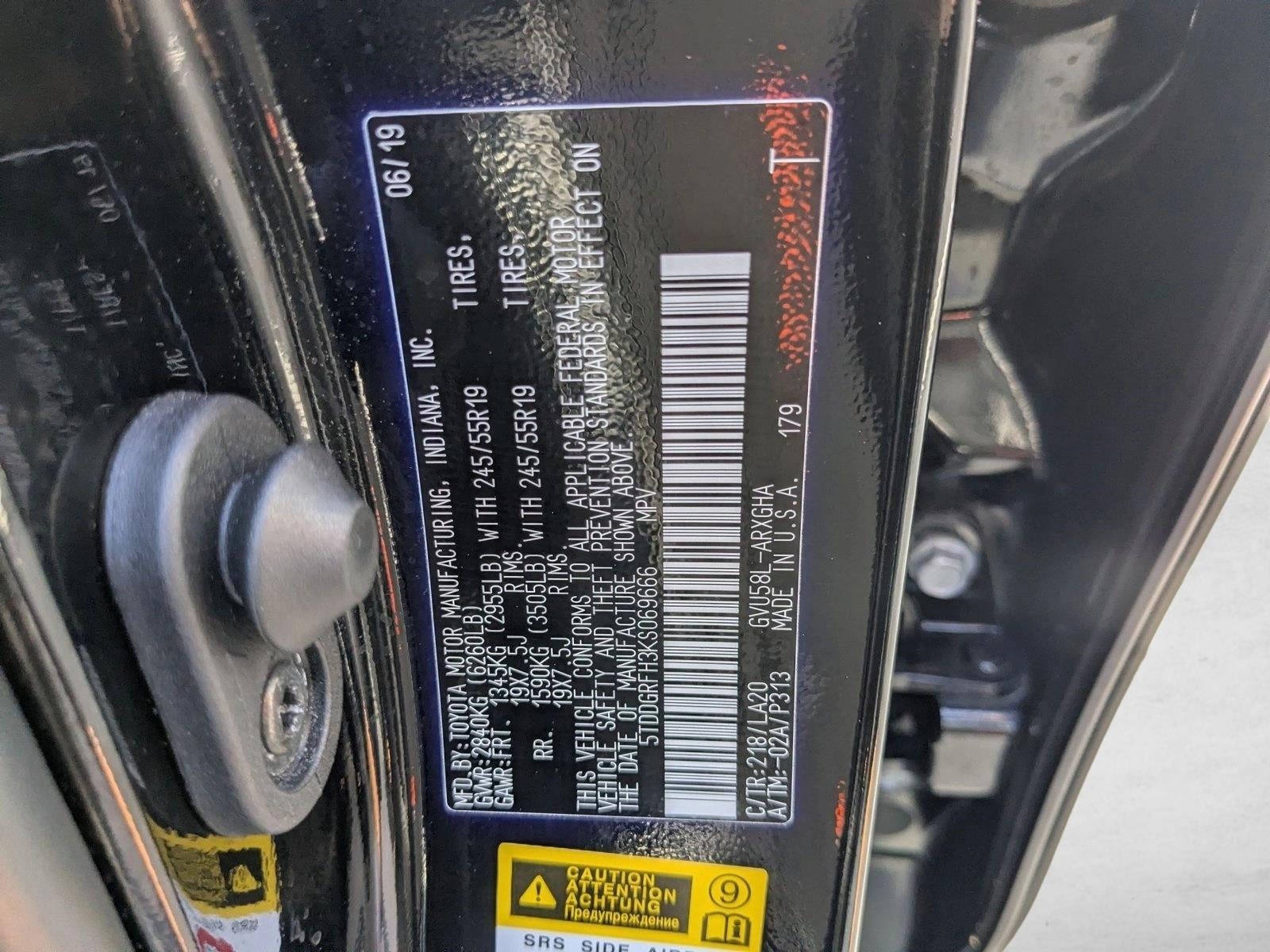 2019 Toyota Highlander Hybrid Limited Platinum V6 AWD (Natl)